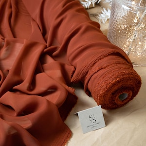 Chiffon alla moda premium morbido e opaco color ruggine marrone per abiti tagliati su misura, tessuto in chiffon arioso per drappeggi fluidi, camicette, sciarpe / Aura