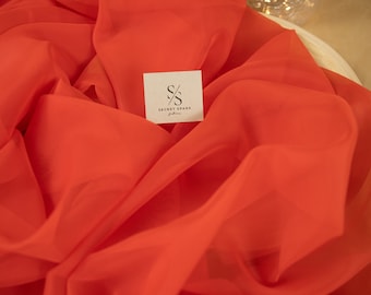 Szkarłatna, matowa organza 118 cali, bardzo szeroka, wysokiej jakości, miękka, matowa organza na suknie wieczorowe, suknie balowe, hurtowa, zwiewna i drapowana | Serenity