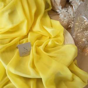 Yellow Sun zachte chiffon, matte chiffon op maat gesneden, hoogwaardige chiffon met goede drapering, lichtgewicht chiffon voor jurken | Aura