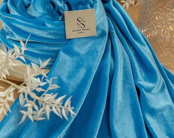 Turquoise Blue Stretch Velvet Fabric Non Fray – Vibrant Aqua 4-Way Velour for Costumes, Dancewear, Pillows, Decor & Fashion Sewing | Rich