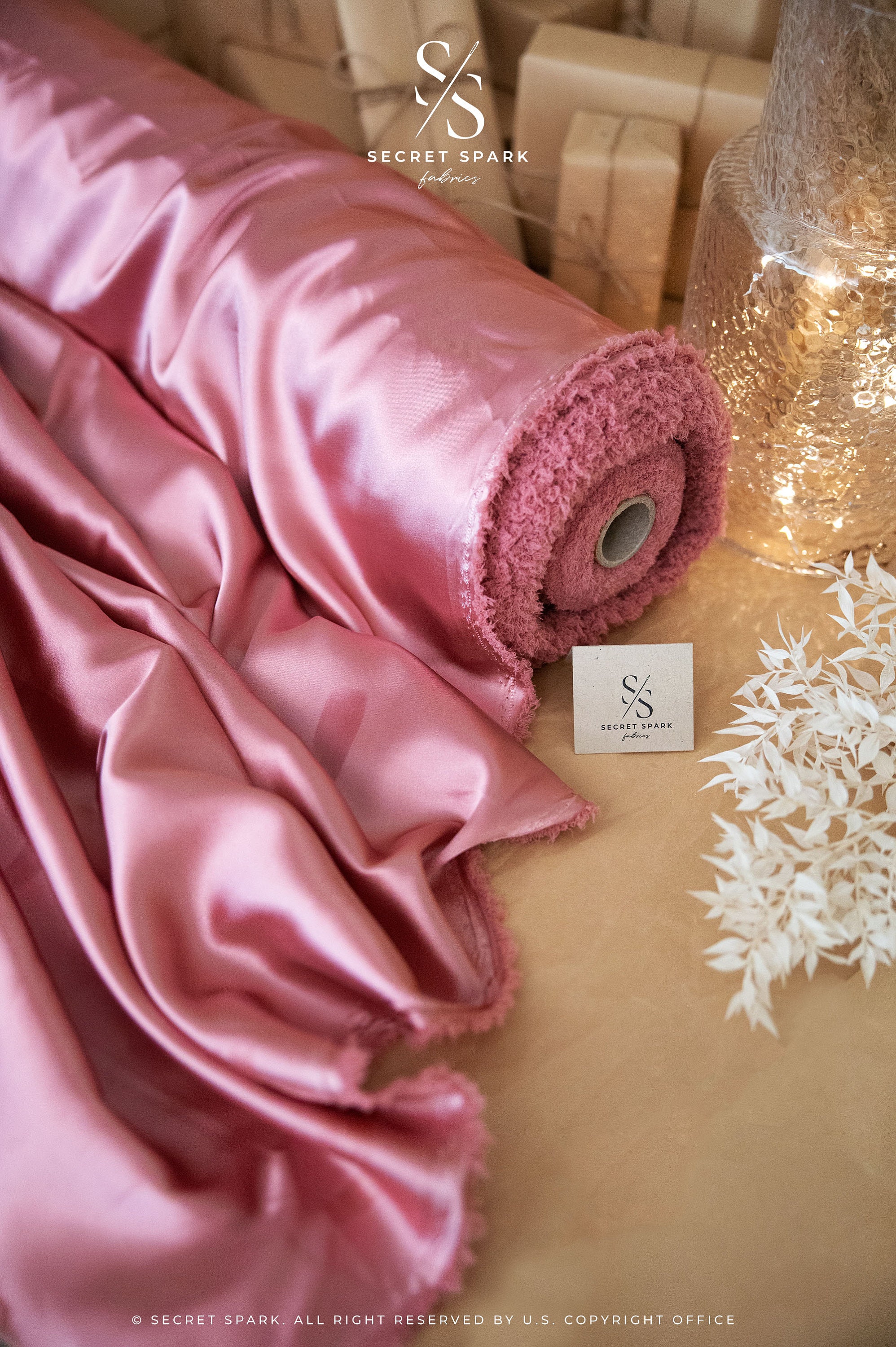 Weicher, seidiger Satin-Stoff, trendiges One Way Stretch-Material für Unterwäsche, Brautschmuck, Kostüme, Kleidung, Krawatten | Kultig