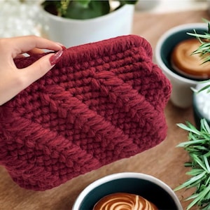 Wool handbag,Handmade purse,Unique gift idea,Stylish accessory,Artisan crafted,Modern design,Gift for her,Cozy wool bag,Sustainable fashion