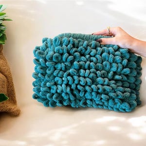 Puffy bag,Handmade purse,Unique handcrafted,Fashionable gift,Daily use bag,Cozy bag,Ideal gift for trendsetters,Luxurious puffy,Colorful bag