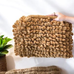 Puffy bag,Handmade Purse,Unique handcrafted,Fashionable gift,Daily use bag,Cozy bag,Ideal gift for trendsetters,Luxurious puffy,Colorful bag