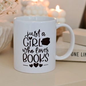 Cup for book lovers with daisies Gift idea for book lovers Gift for girlfriend Sweet book gift souvenir