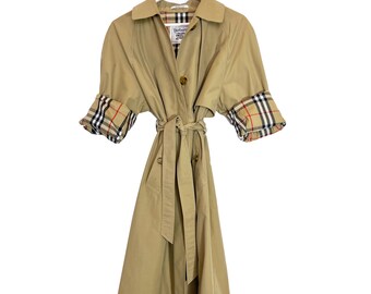 Burberry vintage beige trench coat size M