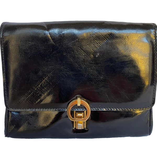 Bolso de mano vintage de Celine elaborado con charol negro.