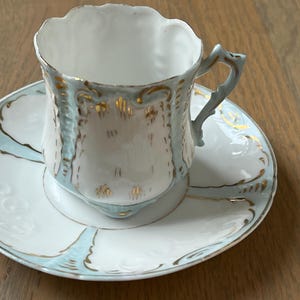 Antique Porcelain Blue and White Teacup