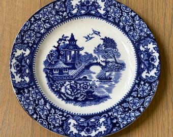 Antique Olde Alton Ware Blue & White Blue Willow 'Pagoda' 7” Bread Plate England