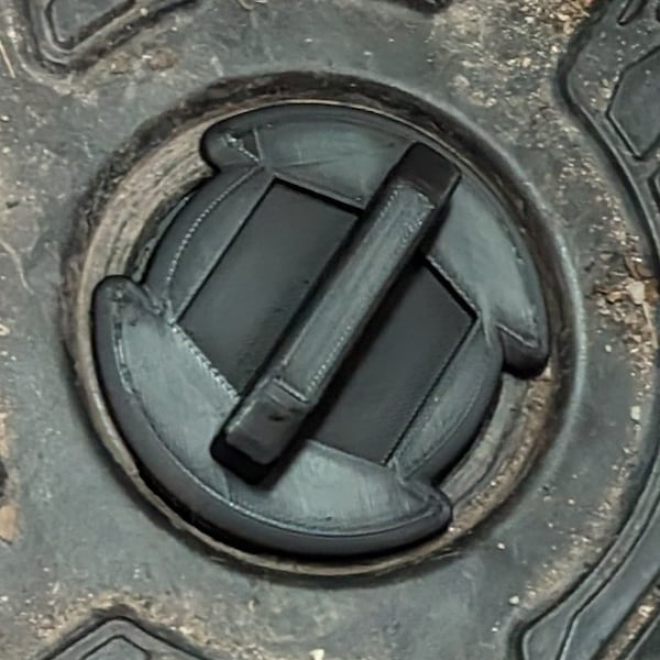 Polaris General drain plug replacement