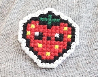 Cute Strawberry Pin, Pixel Art Fruit Brooch, Cross Stitch Badge, Kawaii Backpack Pin, Handmade Summer Accessory, 100% Cotton Yarn Gift