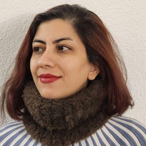 Grobstrick Loop Schal, Flauschiger Halswärmer, Kunstpelz Schal, Winter Snood, Weicher Schlauchschal, Warmes Wintergeschenk für Sie