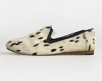 TOMS Darcy Birch Spotted Calf Hair Flats - Womens 7 - Slip On Shoes Cream