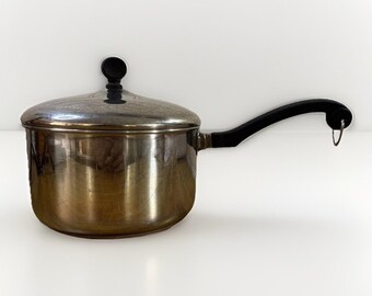 Cacerola Farberware vintage de 3 cuartos con tapa, de acero inoxidable y revestimiento de aluminio.