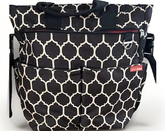 Bolso de pañales de lona Skip Hop, ajustable, marrón, negro, geométrico, 16 x 13 x 5