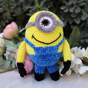 Handgefertigte Minion Häkelarbeit
