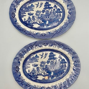 Set of 2 Royal Wessex ENGLAND Blue Willow Swirl Rim Oval Serving Platters