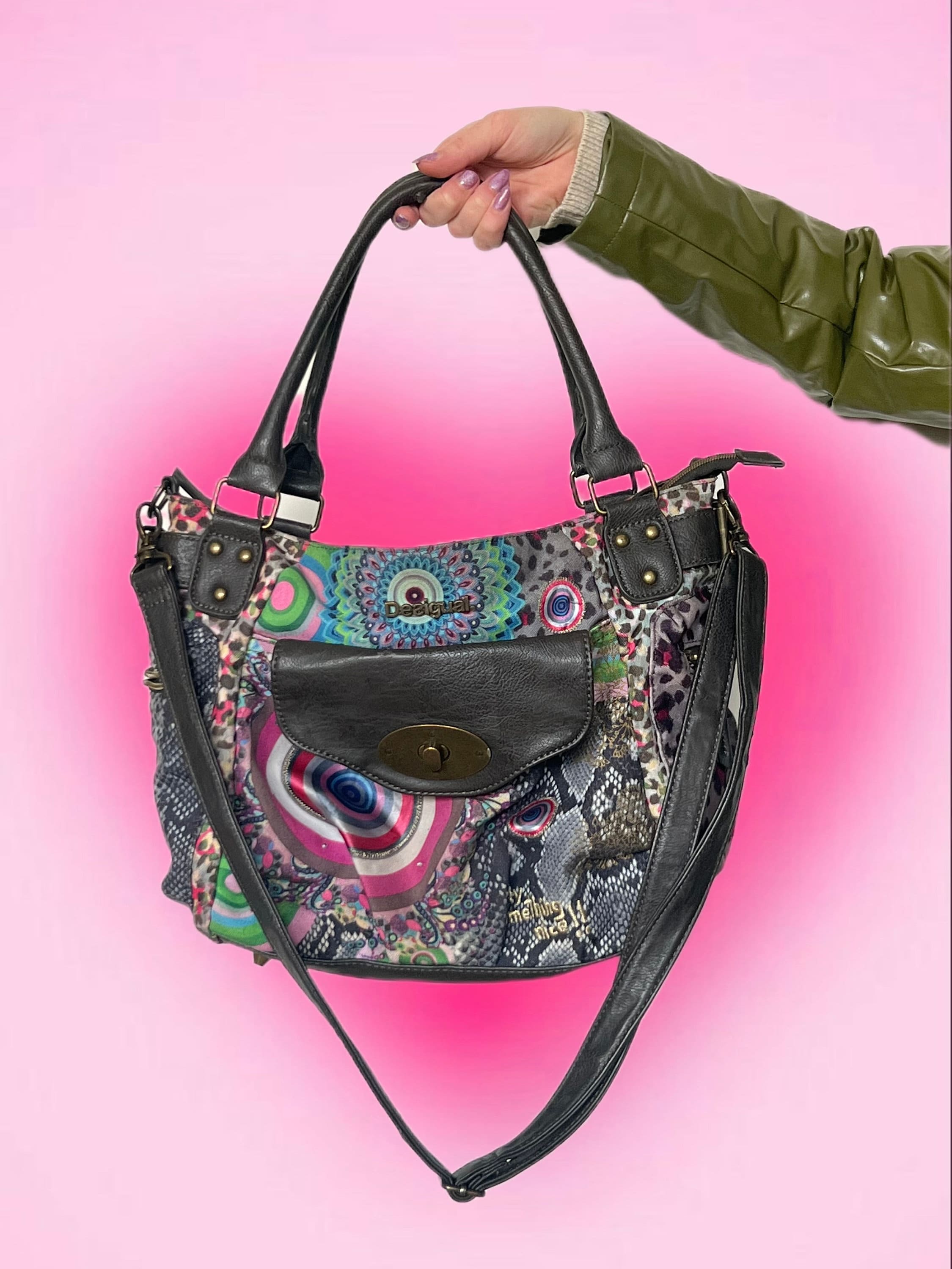 Desigual Confetti Reversible Women's Purse Wallet, Women's Fashion, Bags &  Wallets, Purses & Pouches on Carousell