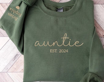 Custom Embroidered Auntie Sweatshirt with Grandkids Names on Sleeve, Est Date Auntie Sweatshirt, Gift for Auntie, Minimalist Auntie Sweater