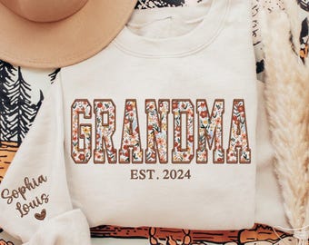 Custom Embroidered Grandma Sweatshirt, Grandma Floral Applique Sweatshirt, Grandma Sweater with Kids on Sleeve, Personalized Grandma Gifts