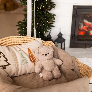 Mjuk plyschleksak med vitt brus – Björn | Avtagbar ljudmodul | Babyshowerpresent bild 3