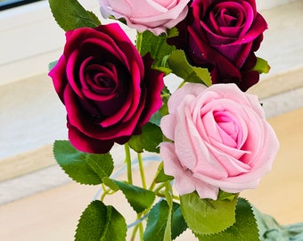 4 Eleganter Seidenrosenstrauß: Perfekt für Hochzeit, Zuhause und Valentinstag. Täuschend künstliche Blumen, die bezaubern