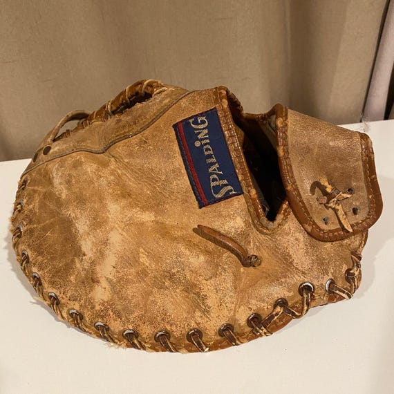 Vintage Spalding 42-927 Super-trapper Glove Right Handed Signed