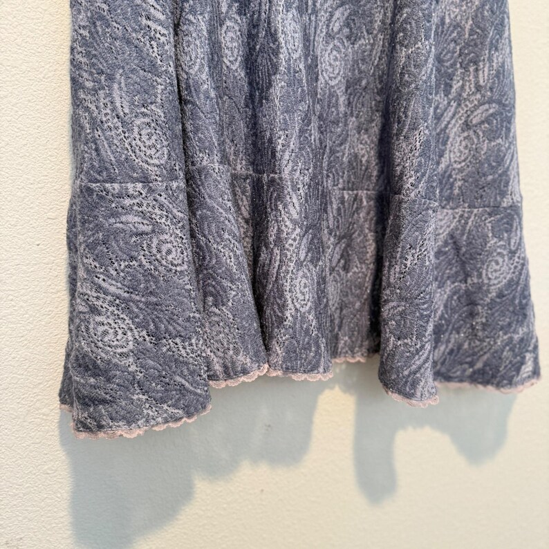 Free People Blå Paisley Spets Midikjol Skimrande Flerskiktad Boho Medium bild 4