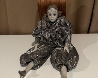 Vintage porslin harlekin clown docka silver metallic pierrot ledsen ansikte 15 tum