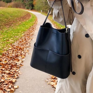 Femme Sac seau en cuir/ Bandoulière polyvalente en polyuréthane/ Sac à main fourre-tout tendance/ Sac à main de voyage en plein air/Sac à main porté épaule Cadeau