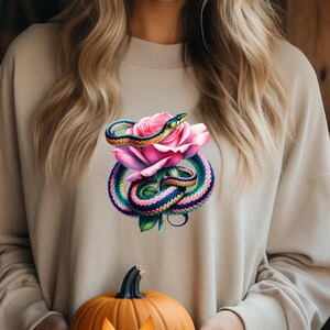 SLANG BLOEM SHIRT - shirt adder slang, shirt slang en bloem, shirt aquarel roos, shirt exotische slang, shirt met lange mouwen, shirt slang