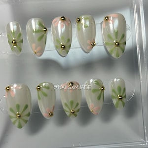 Elegant flower Nails with a glazed hint| Press On Nails |glazed  Nails | fake Nails | Glue Nails | Gel Nails| 3d Nails | spring Nails