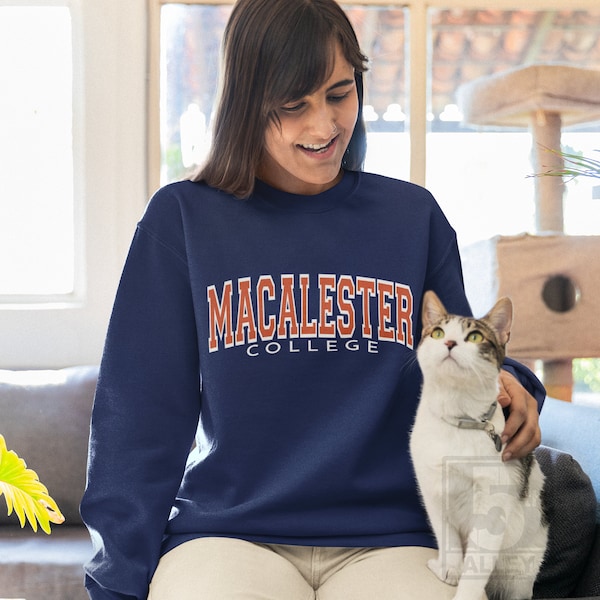 Macalester College Sweatshirt, Macalester Crewneck Sweater, the Scots Sweatshirt, Macalester Alumni