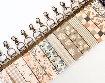 Canvas Wristlet Lanyard Keychain, Graduation Gift for Her, Teacher Gift, Key Fob Wristlet, Floral Keychain, Car Key Holder, Gift for Her