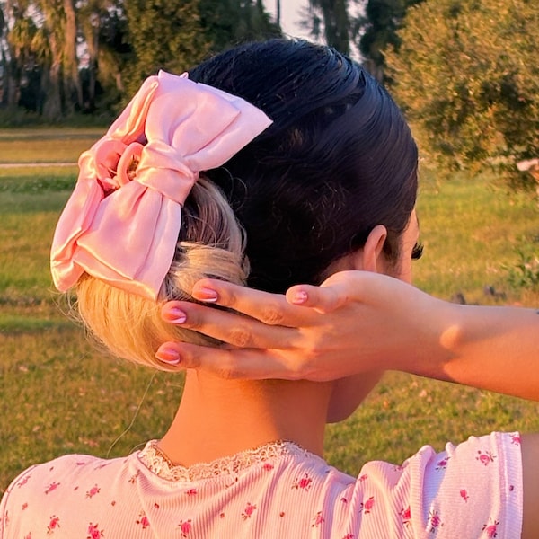 Ballerina Blush Bow Hair Clip