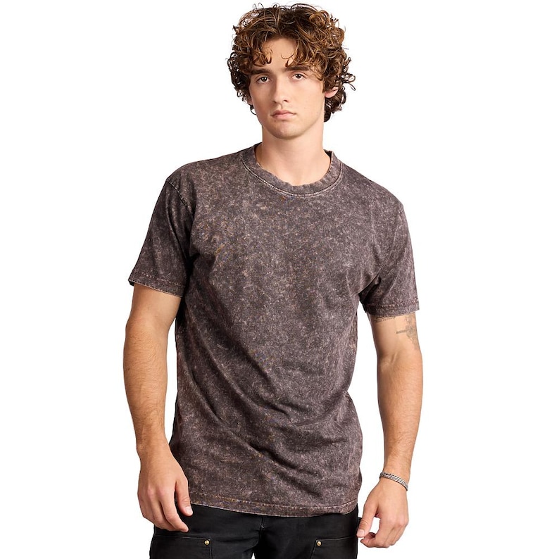 カスタム酸性ミネラルウォッシュTシャツ：デザインをアップロードして、パーソナライズされたTシャツギフトアイデアを作ろう 画像 5