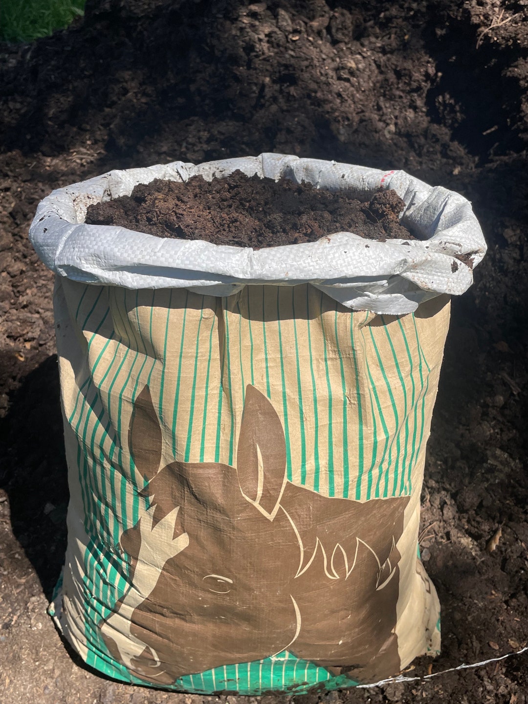 BULK BAG 60 Lbs Organic Horse Manure Compost, Gardening, Soil Amendment