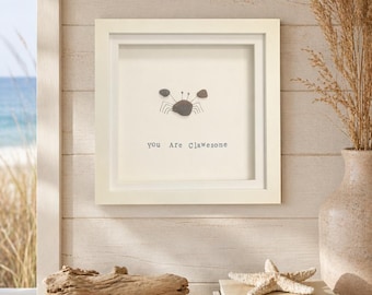 Sea Glass Crab Art: Coastal Decor with "You Are Clawesome" Lettering 20 cm x 20 cm