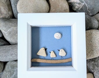 Seeglasvogel-Familie: Treibholzzweig mit Mond als Wandbild
