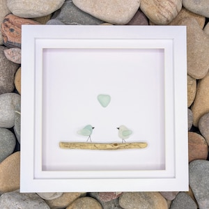 Art oiseaux d&#39;amour en verre de mer | Verre de mer en forme de coeur | Décoration murale côtière romantique | Cadeau pour couple en verre de plage | Cadeau d&#39;anniversaire ou de mariage