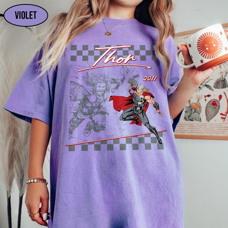 Puede incluir: Un juego de tres tazas de cer&aacute;mica con un acabado mate moteado. Las tazas son en tonos crema, gris claro y gris oscuro. Cada taza tiene un dise&ntilde;o simple y minimalista, perfecto para caf&eacute; o t&eacute;.