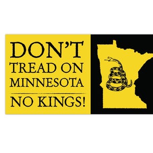 Trampa inte på Minnesota-bildekal: INGA KUNGAR – Rattlesnake Gadsden – Stå med Minneapolis