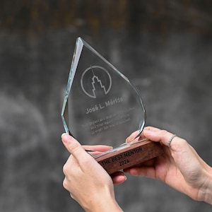 Personalized Crystal Award: Engraved Corporate Recognition Trophy