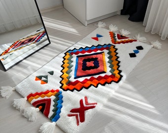 Handgetuft tapijt, op maat gemaakt tapijt, handgemaakt etnisch motief gebiedskleed van Tuft e Sorelle, handgemaakt cadeau, housewarming geschenken