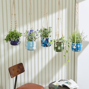 Modern Plant Hanger, Boho Plant Hanger, Fiber Home Decor, Tassel Pot Holder, Handmade Macrame, Gardener Gifts, Planter Hanging