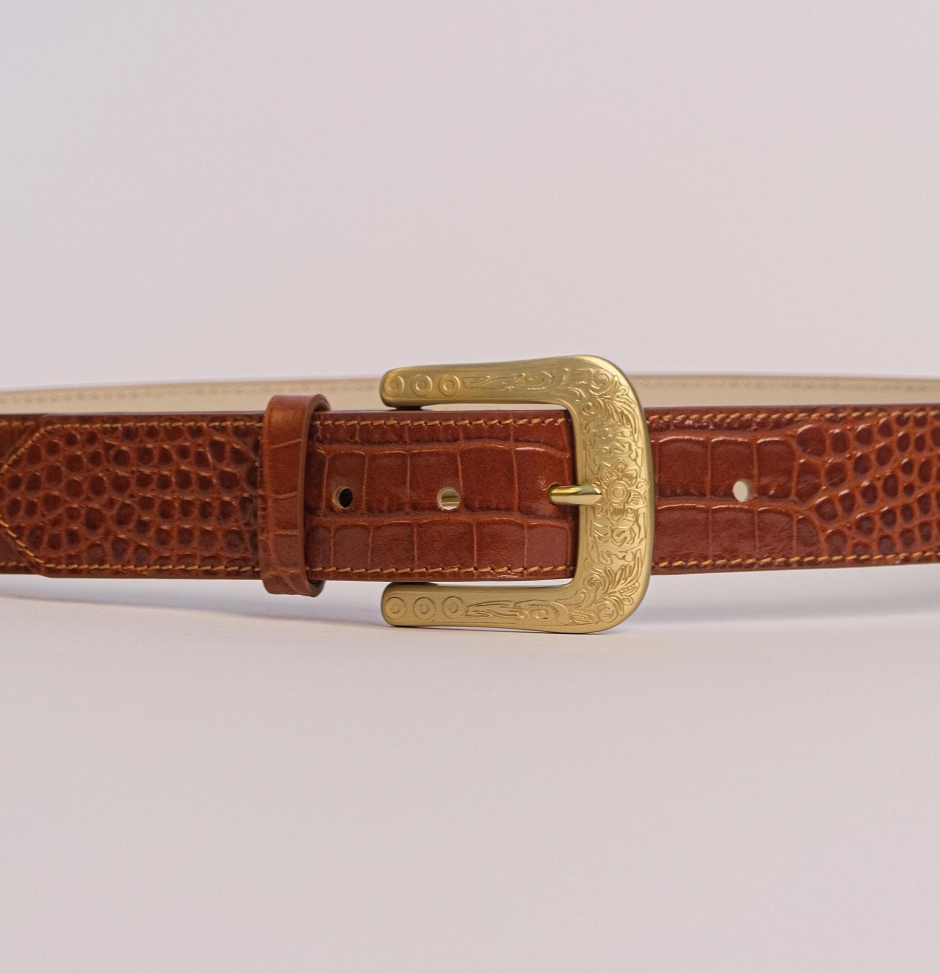 Croc Print Leather Belt: Engraved Western Buckle, Brown  display picture 3