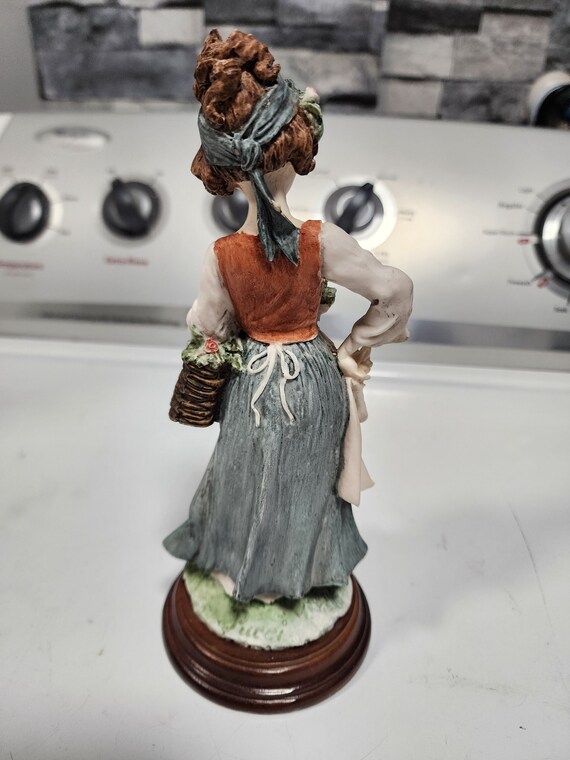 【yukichan さま】ornament *୨୧ かわいい クリーム色の女の子 b7150443-1284-4a60-a6b7-