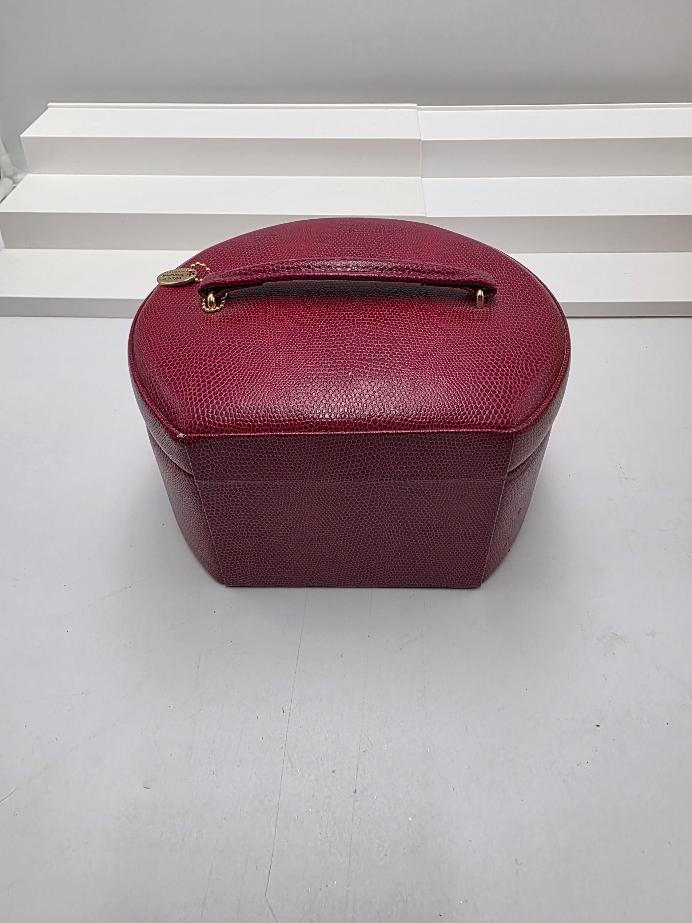 Vintage WOLF Designs Red Pebbled Leather Jewelry Box – Locking