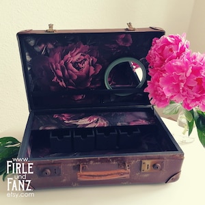 Vintage suitcase as makeup case | Cosmetic case | Dressing table | Mirror | Retro | Rockabilly | Gothic | Peony | Upcycling | Unique