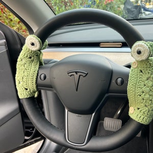 Crochet Steering Wheel Cover Green Frog, Handmade Car Accessories Interior Unique Gifts for Women/Ladies